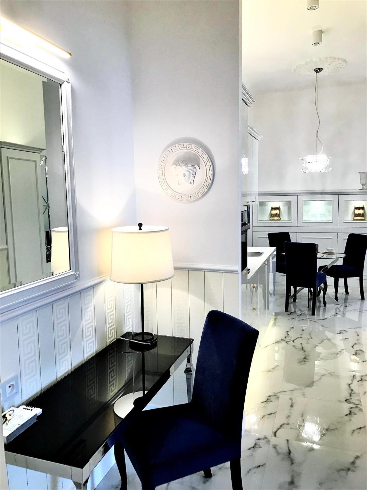 Mondrian Luxury Suites & Apartments Old Town Varsóvia Quarto foto